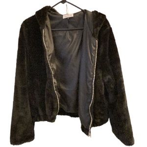 NWOT Girl Obsessed Faux Fur